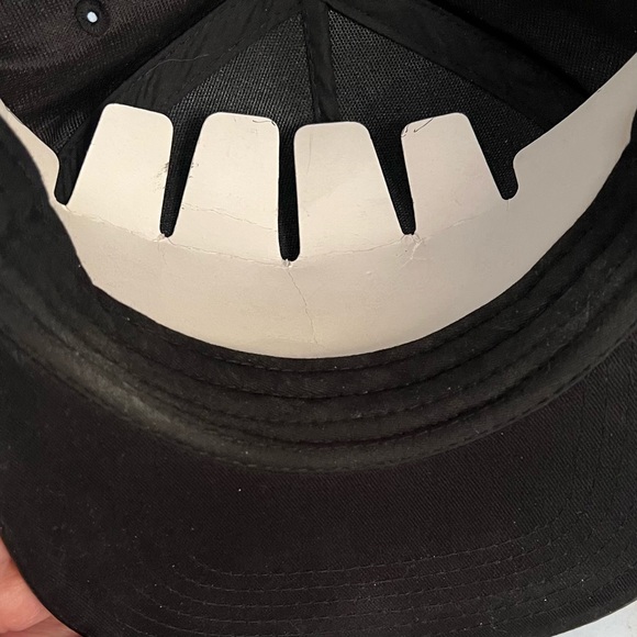 Batman DC Comics Original SnapBack Cap - Picture 10 of 13